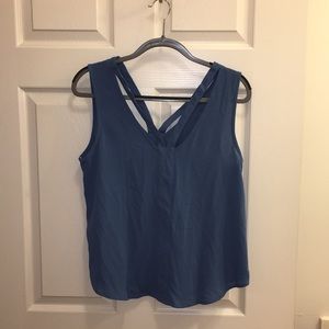 Cute light blue top